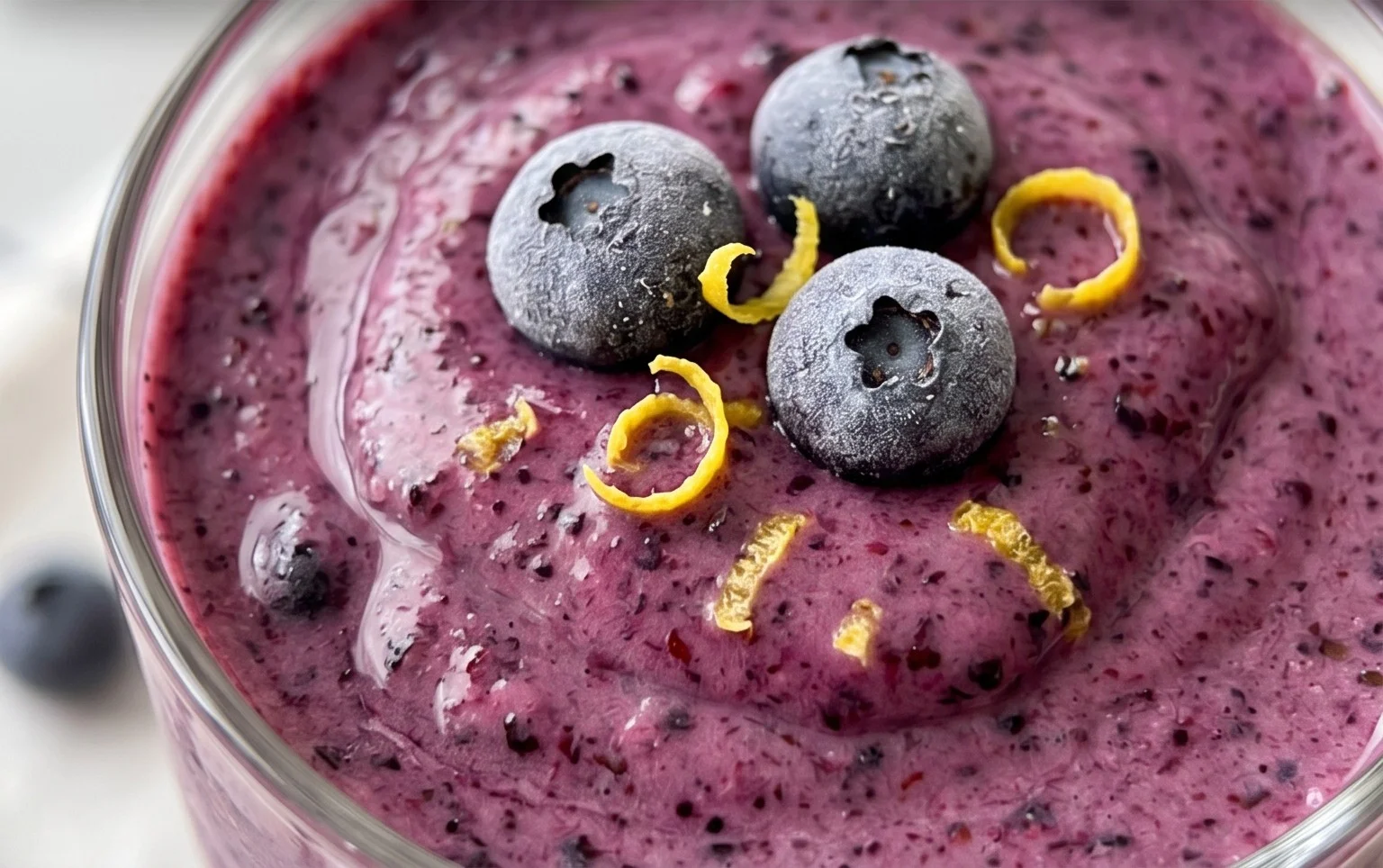 Blueberry Avocado Smoothie With Lemon & Yogurt